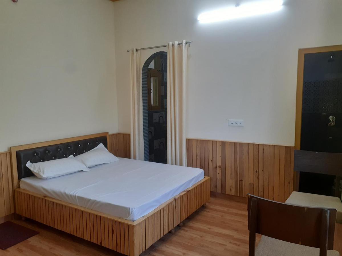 Gazing Moon Homestay Shamshi Εξωτερικό φωτογραφία